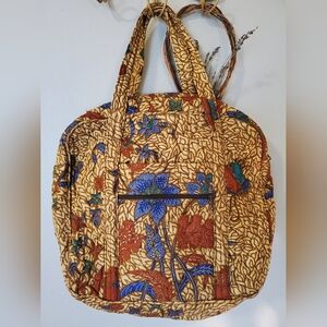 Floral Patterned Quilted Bag